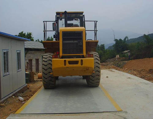 60噸汽（qì）車衡廠（chǎng）家 半掛車稱重（chóng）地磅尺寸定製
